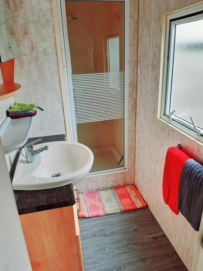 Chalet 15 "De Tien Heugten" Vakantiepark Schoonloo Exterior photo